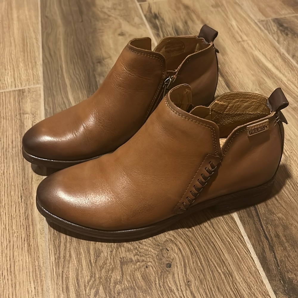 Pikolinos boots